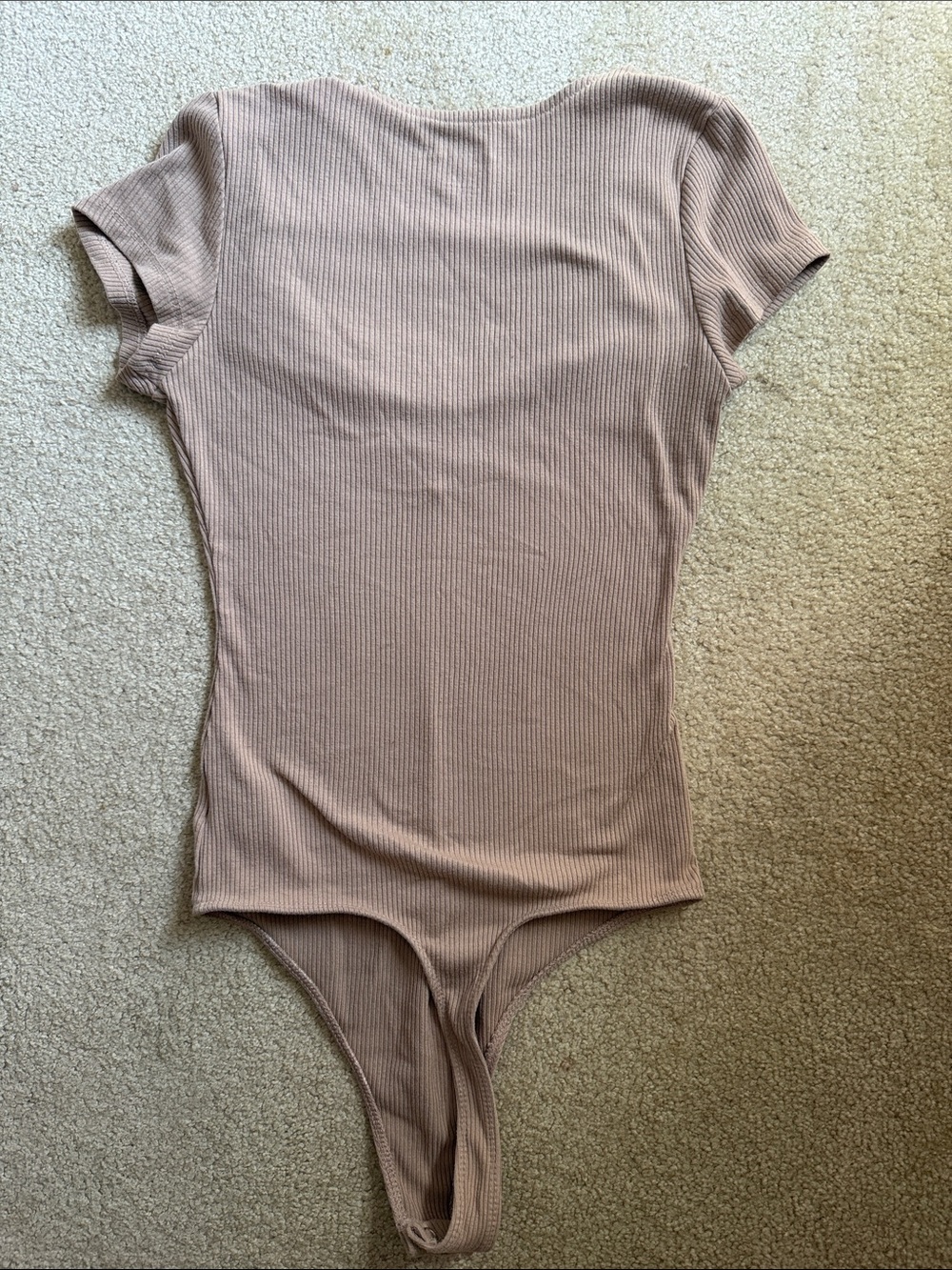American Eagle Outfitters Ribbed V-Neck Short Sleeve Bodysuit - Mauve Pink - Picture 3 of 3